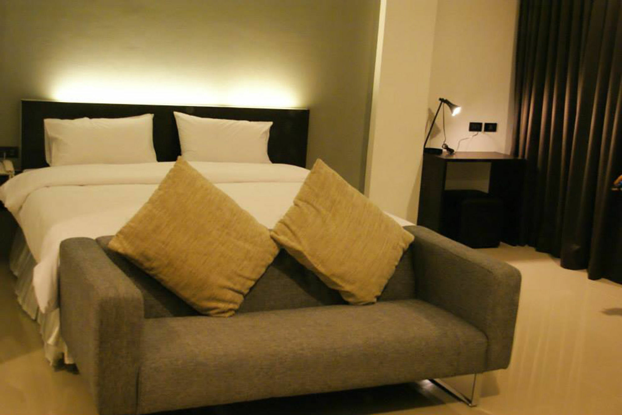 Izen Budget Hotel & Residence Rayong Zewnętrze zdjęcie