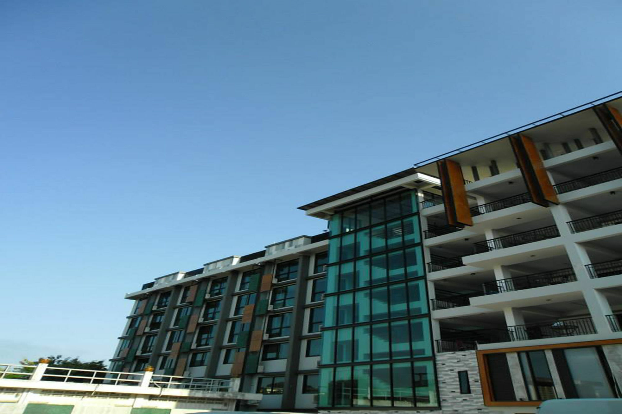 Izen Budget Hotel & Residence Rayong Zewnętrze zdjęcie