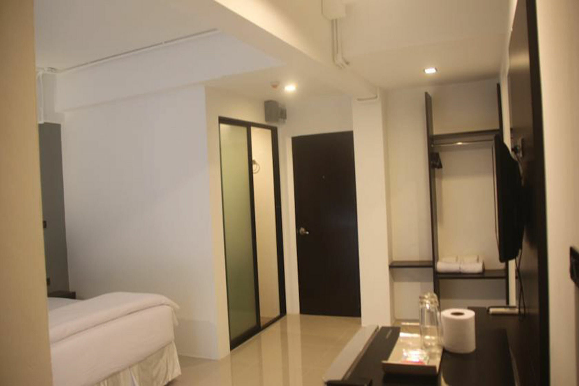 Izen Budget Hotel & Residence Rayong Zewnętrze zdjęcie
